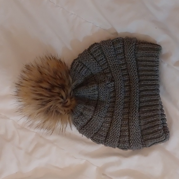 Cc Knit Hat - Picture 2 of 3
